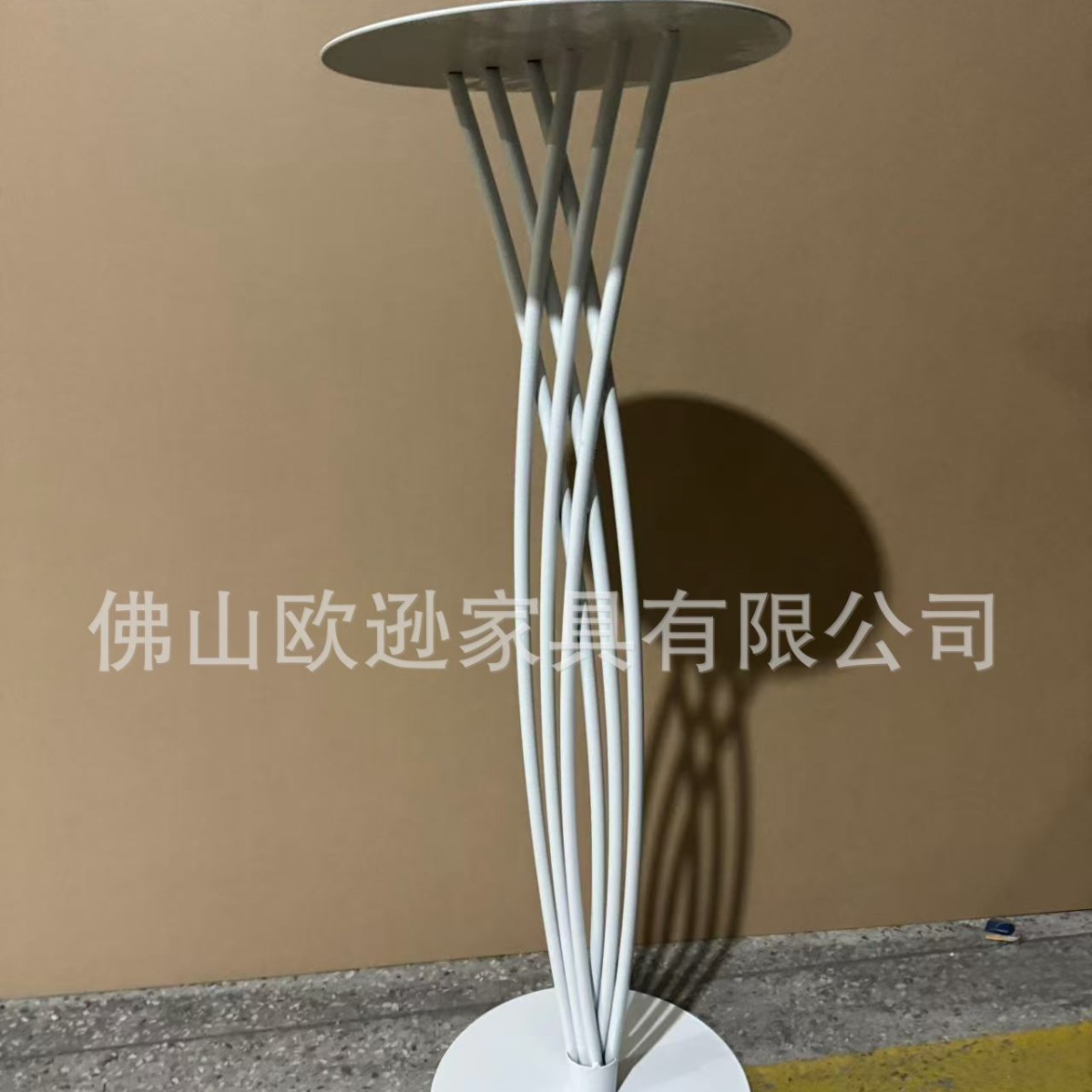 不锈钢喷漆白色亮光花架烛台展示架桌面装饰婚庆摆件创意展示架