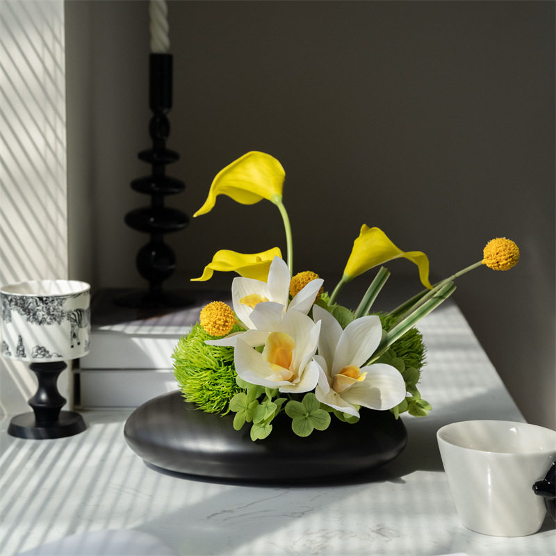 现代轻奢陶瓷客厅仿真花艺样板房酒店洽谈桌茶几餐桌陶瓷花器摆件