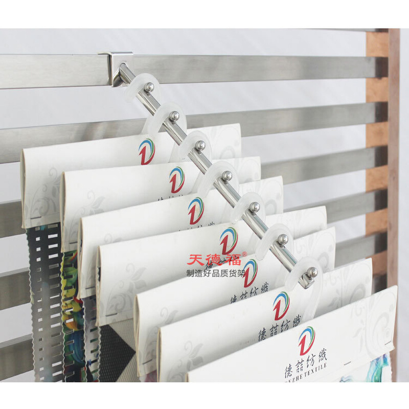 天德福正侧挂展示架上墙立柱梯柱条服装架卡方管不锈钢圆柱挂架子