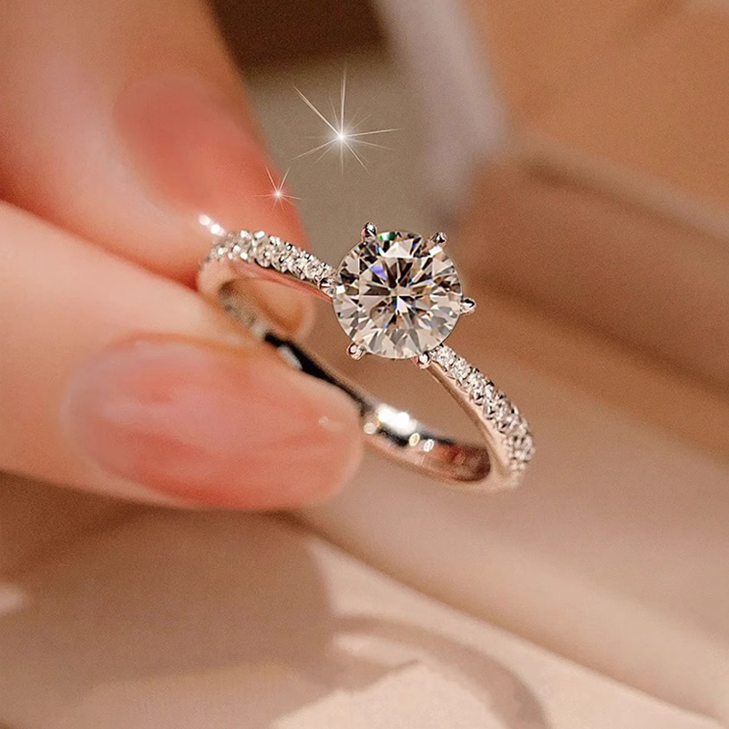 屈臣氏甄选正品莫桑石钻戒女情侣对戒纯银男1克拉六爪仿真钻求婚