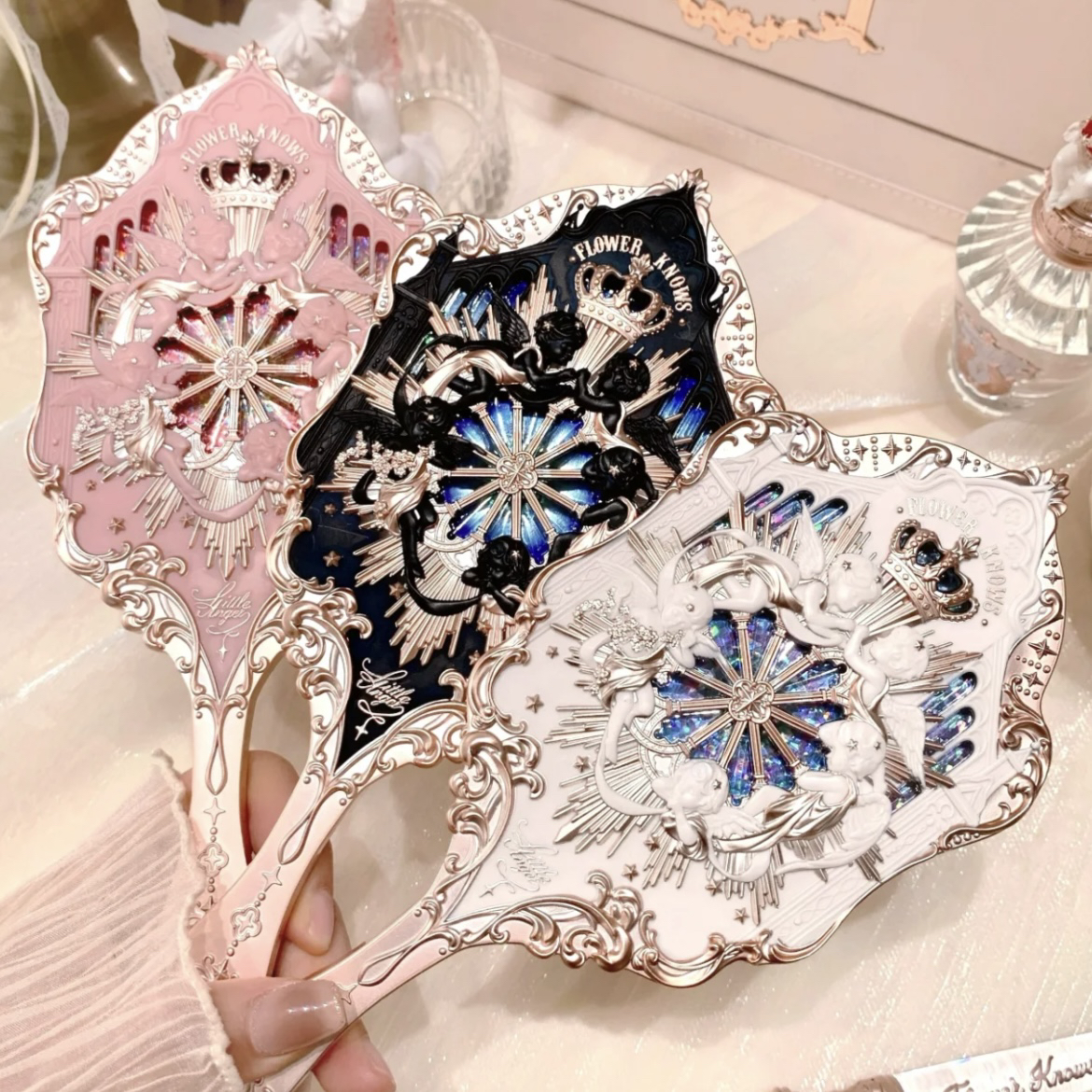 屈臣氏甄选花知晓小天使手持镜子周边质感宫廷风女随身化妆镜极昼