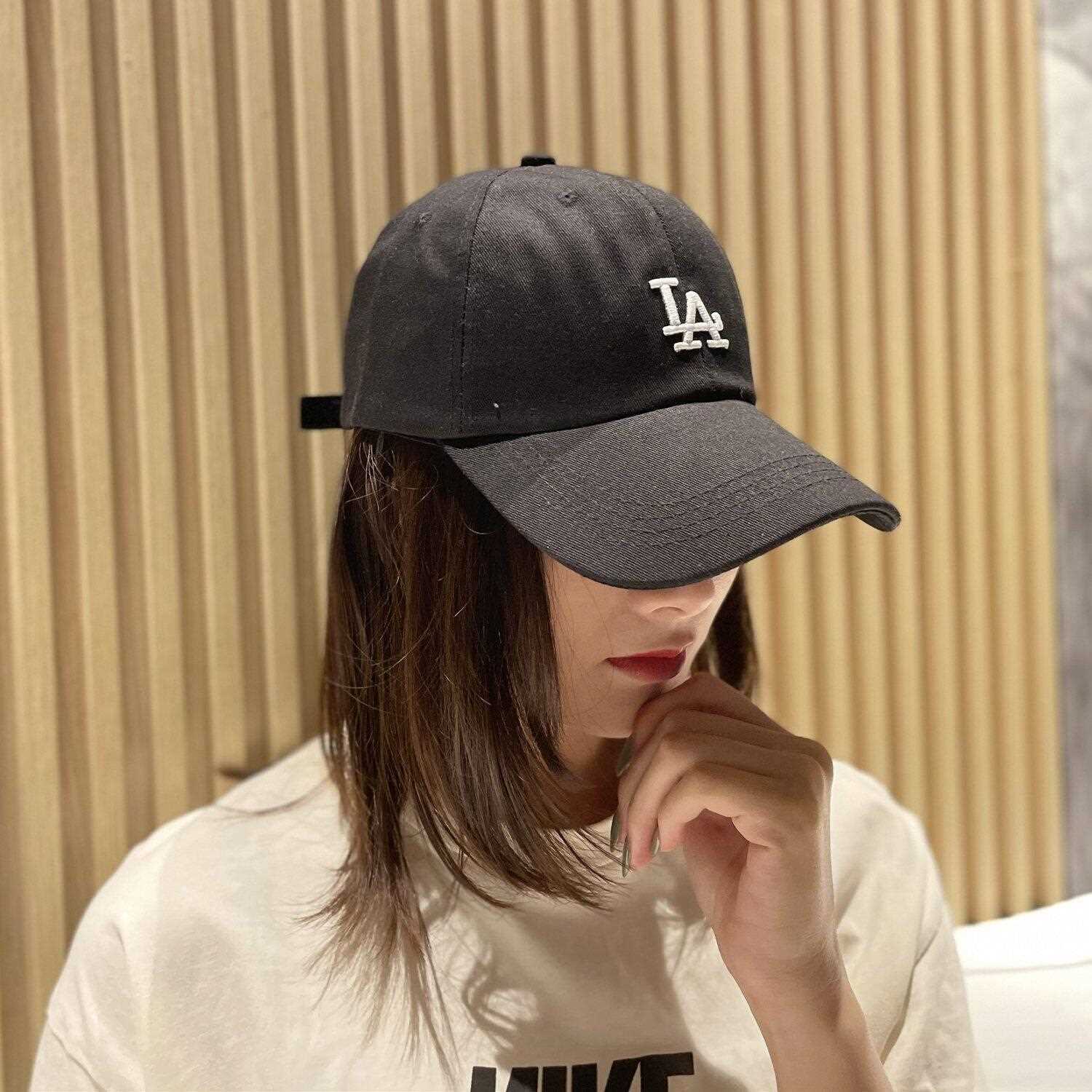 新款直销帽子带假发一体女时尚鸭舌帽子波波头百搭网红锁骨短发女