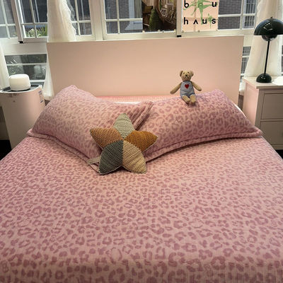 复古夹棉绗缝床盖秋冬季牛奶绒