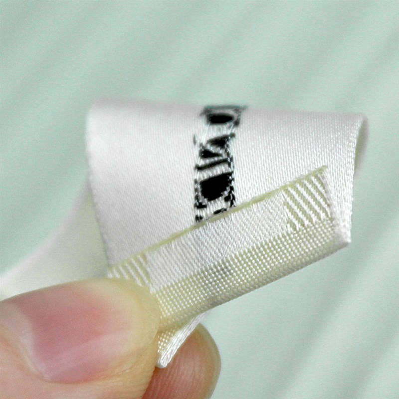 斜纹缎面服装织唛i主唛领标尺码标对折标定制LOGO窗帘布标刺绣标