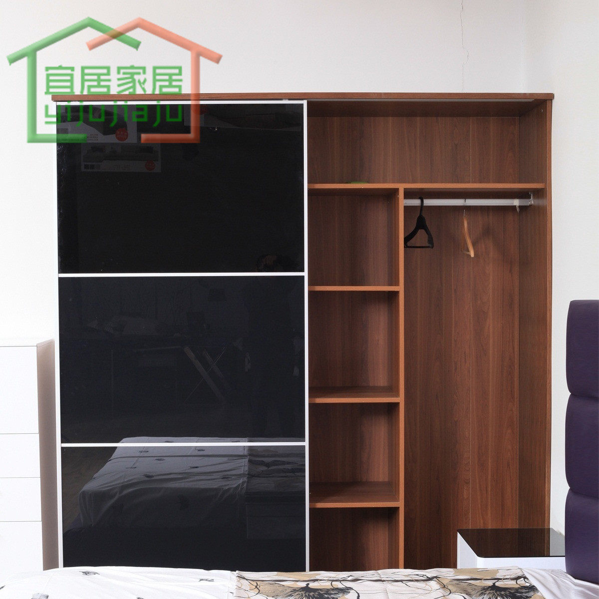 【YIJU家具】板式推拉门衣柜卧室趟门大衣柜订R做黑色玻璃移门衣
