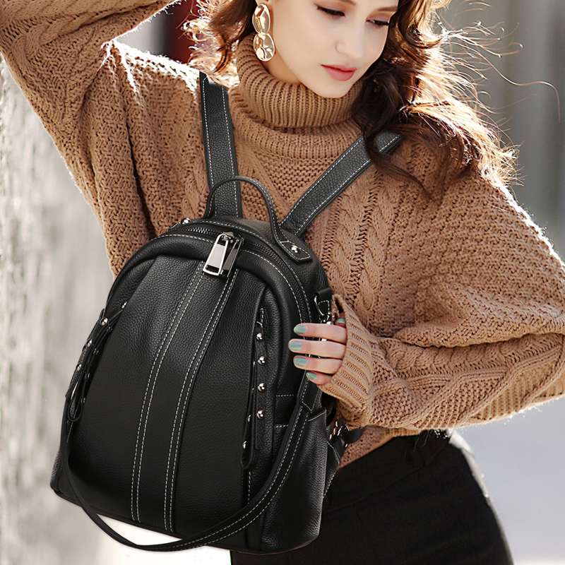 双肩包女高级感黑色铆钉双肩揹包时尚皮质揹包大容量单双肩两用包