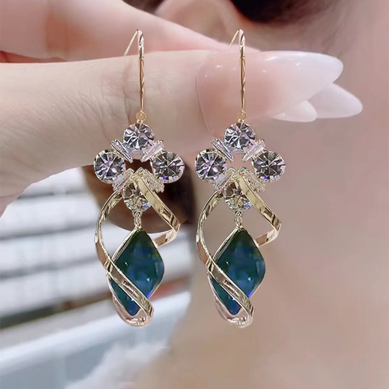 早春高档耳环女长款气质蓝水晶耳坠2022新款潮亮闪闪耳饰网红耳钩