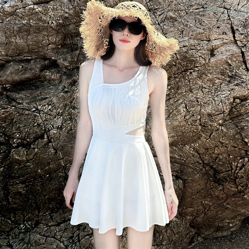 白色爆款连身泡温泉泳衣女款高级感2025年新款遮肚女士游泳装防晒