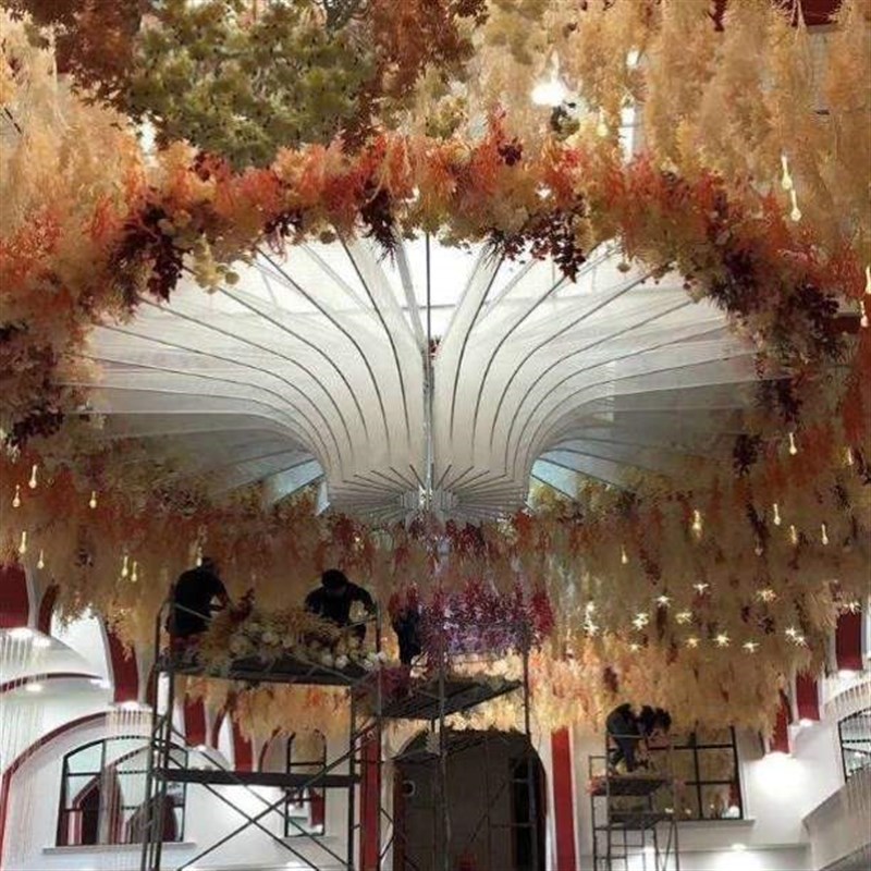 大型婚礼吊顶三层包软装道具酒店灯箱堂铁艺婚庆定制花瓣雕刻柱子