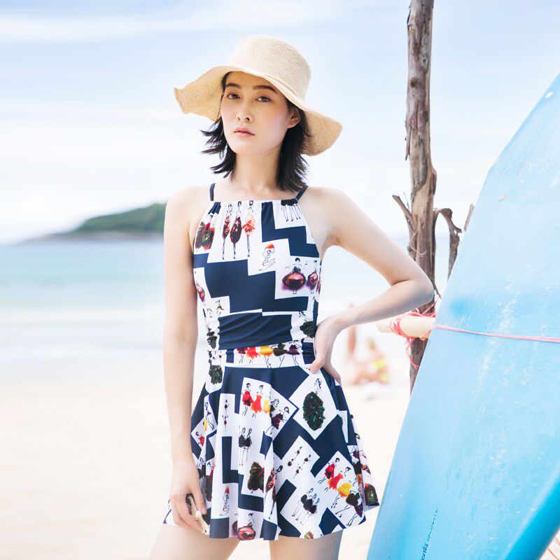小个子泳衣女小胸聚拢带胸垫保守连体裙式泡温泉度假遮肚显瘦泳装
