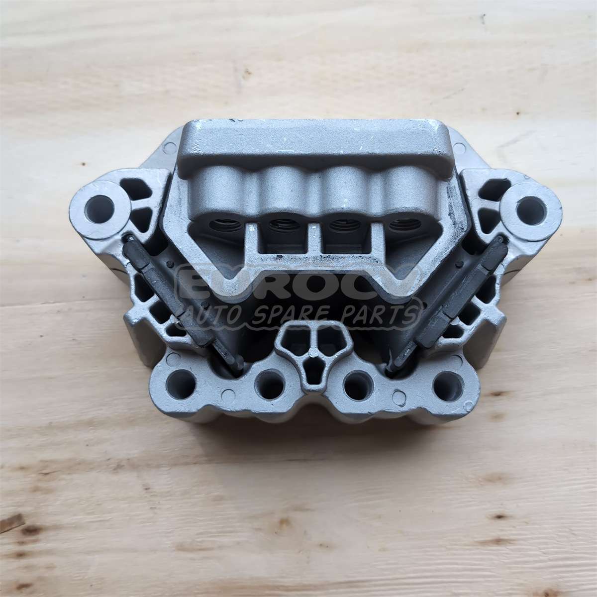 SCE 2222211 2592761 Engine Mounting 发动机支架
