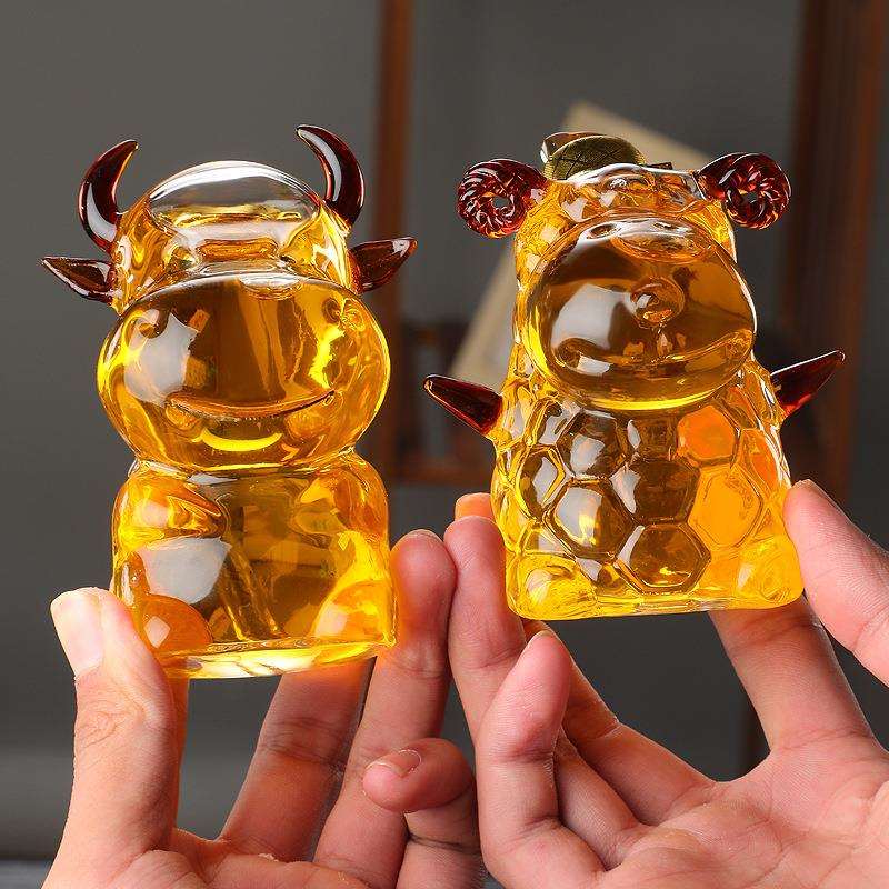 厂家十二生肖泡酒瓶动物玻璃泡酒器高硼硅玻璃醒酒器创意