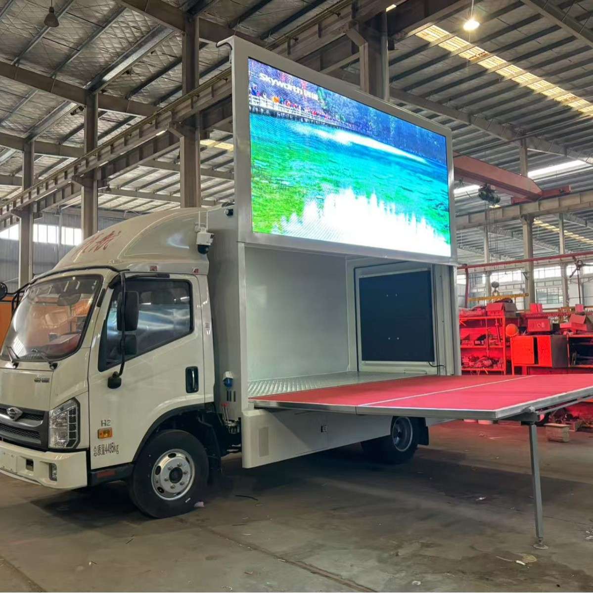 出口外贸户外LED广告宣传车 多功能彩屏宣传车