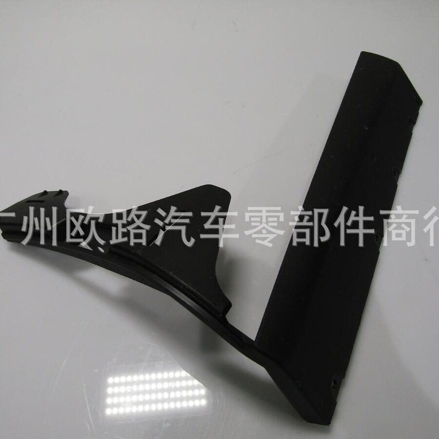 适用奔驰宝马后杠护盖2218800305B22288589012228859001