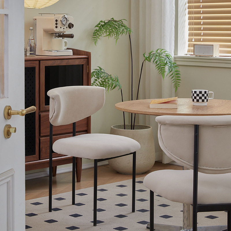 法式奶油风餐椅网红设计师款轻奢现代简约家用高级感餐桌靠背椅子