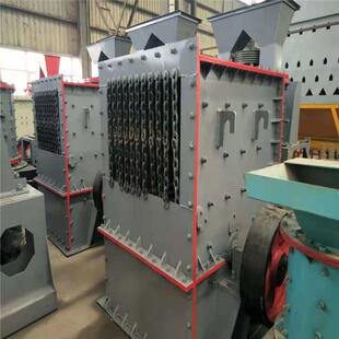 水泥块方箱式破碎机方解石方箱碎石机现货大型矿石箱式破碎机