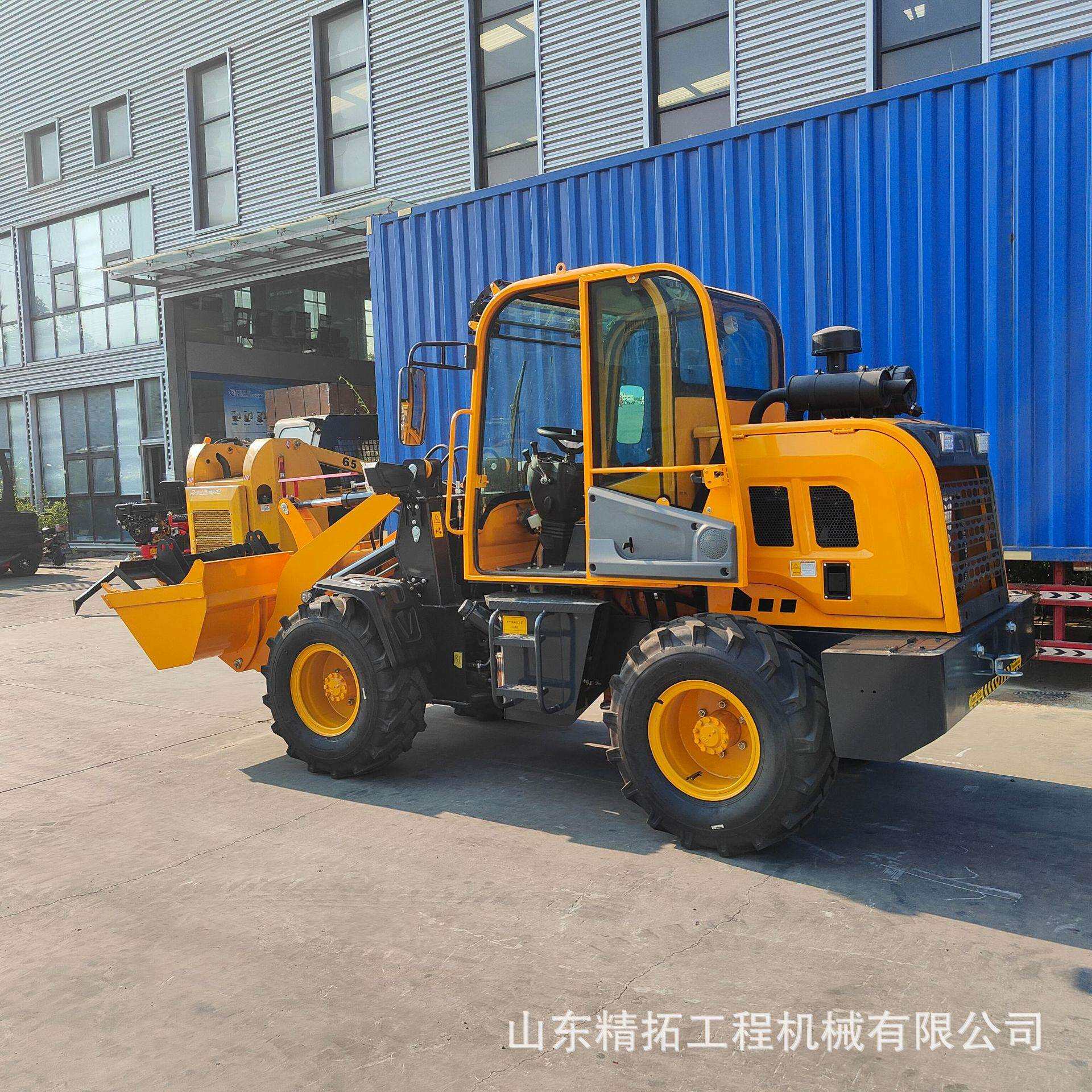 越野轮式装载机2200kg可出口新款驾驶室柴油机四缸轮式小铲车