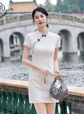 固执2025夏季新款中式立领蕾丝短袖短款旗袍连衣裙10842QP09148