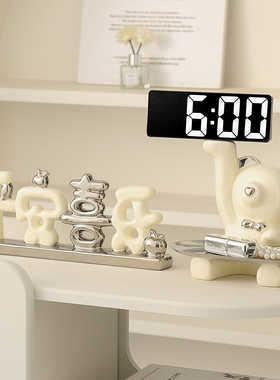 速发收奶油风入户进门玄关熊纳摆件置钟装饰品软装高级时物架