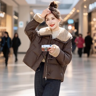韩版气质羊羔毛大翻领2025冬季女装新款时尚短款保暖棉衣棉袄外套