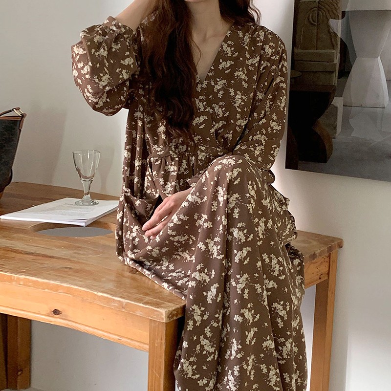 韩国chi早秋复古优雅V领满屏碎花宽松百搭大口袋长袖连衣裙长裙女