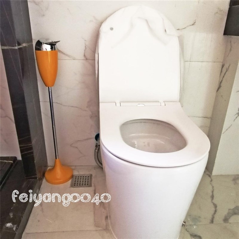 速发卫生间客厅烟灰缸带盖创意时尚个性家用厕所伸缩落地立式烟缸