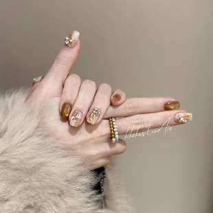 2025年华丽转身穿戴甲小众百搭糖果撞色美甲贴片手工定制彩绘ins