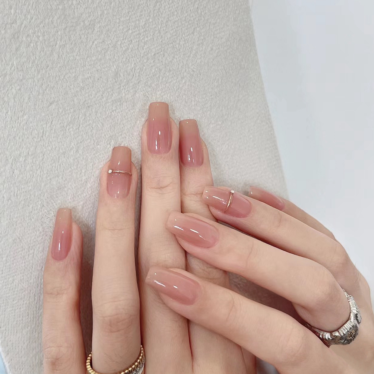 云晚2025秋冬极简气质茶冻色穿戴甲魔镜粉小钻假指甲贴片手工定制