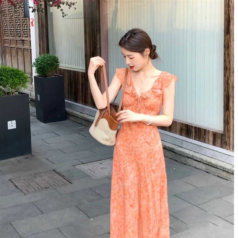 法式度假氛围感连衣裙女夏季新款温柔风复古高级感碎花桔梗茶歇裙