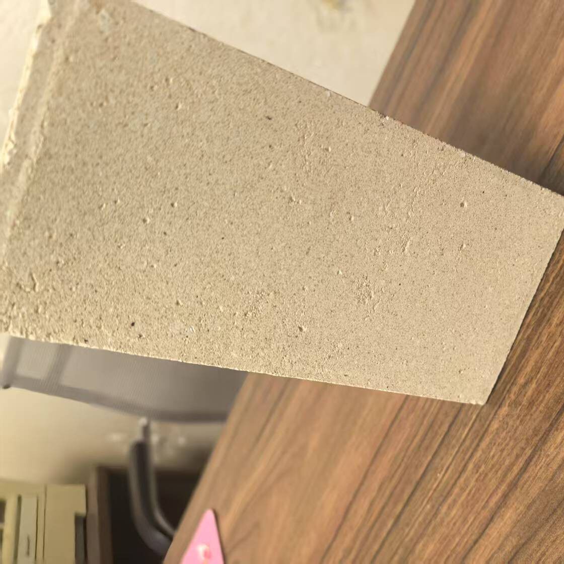 厂家现货直销聚轻轻质高铝砖保温砖耐火砖耐高温