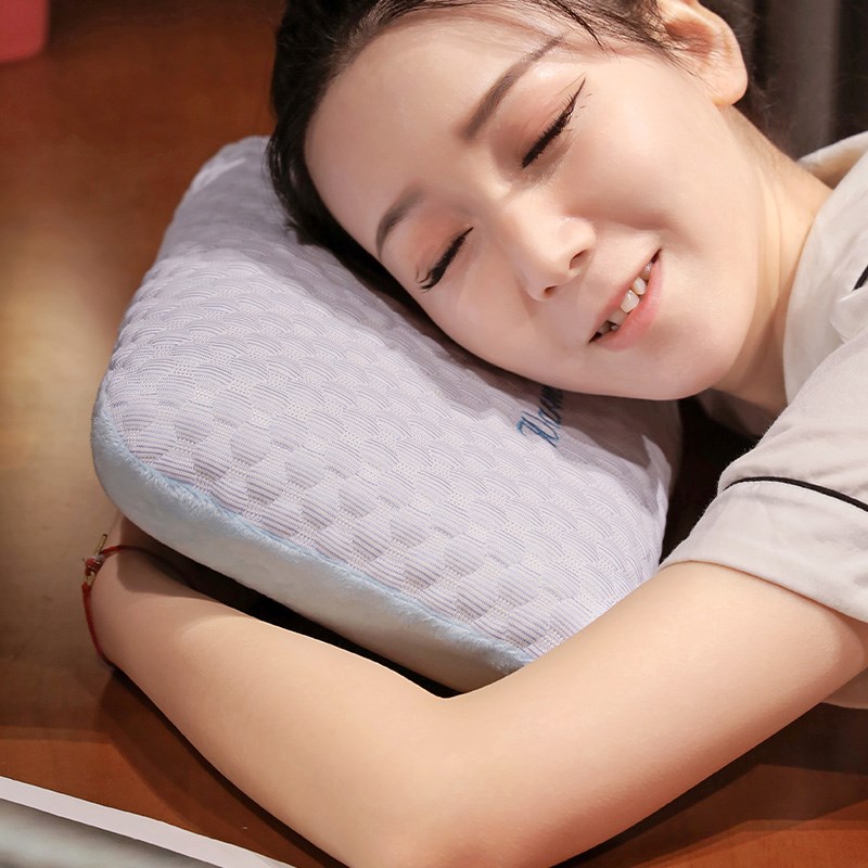 中学生毛绒趴睡桌上午睡枕儿童睡觉小枕头办公室午休抱枕神器专用
