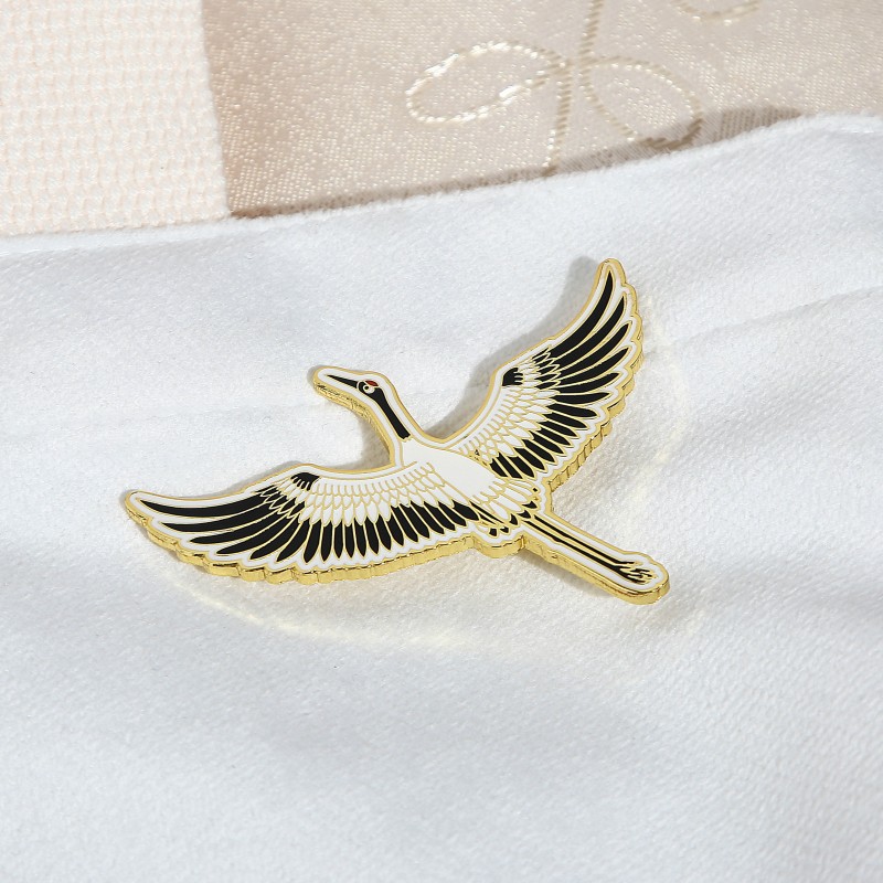 黑颈鹤国潮风合金蝴蝶扣装饰徽章胸针