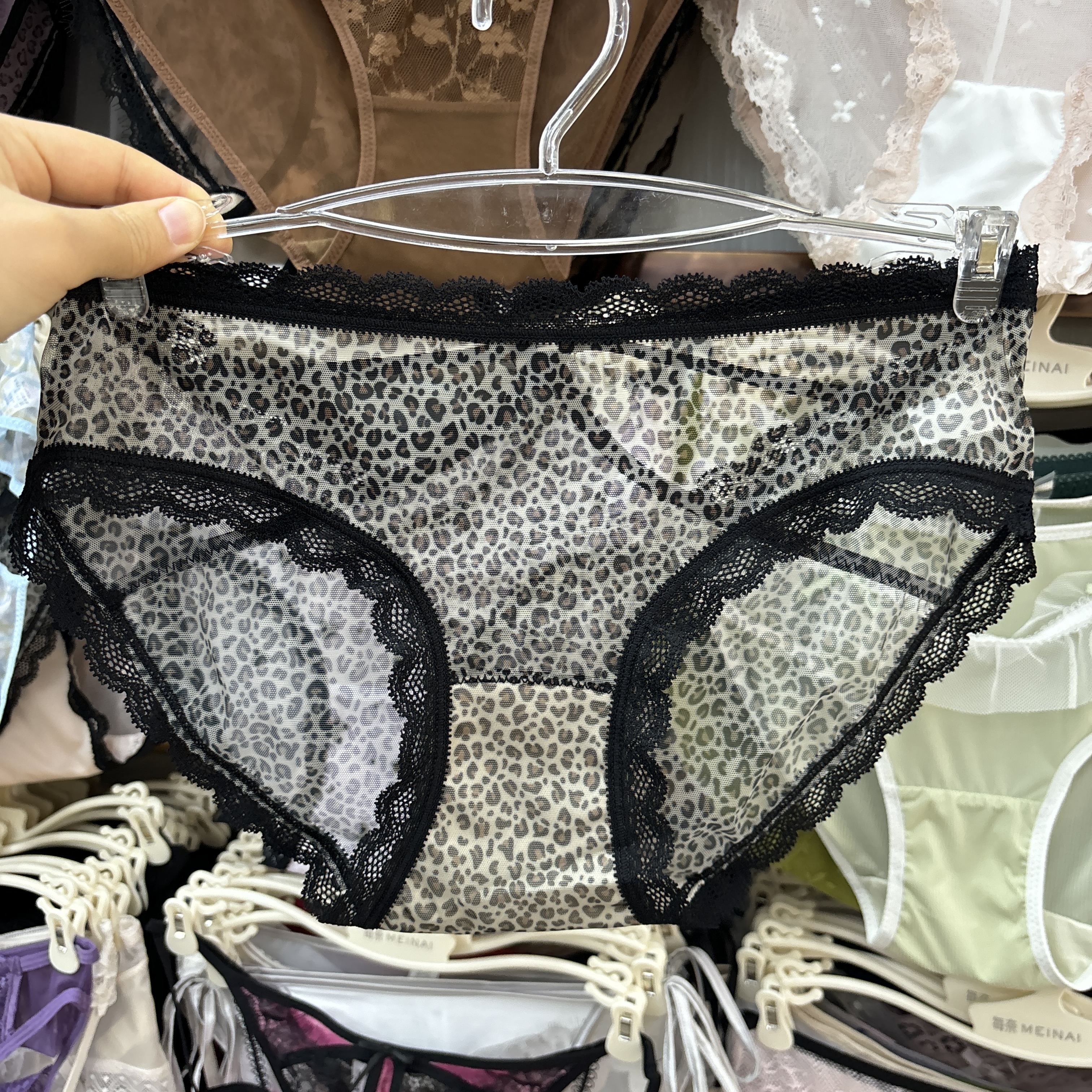 女内裤豹纹蕾丝边纯棉裆性感纯欲透气女士三角裤春夏短裤