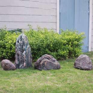 草地景观假山石头别墅园林假山造景户外庭院草坪玻璃钢人造石假石