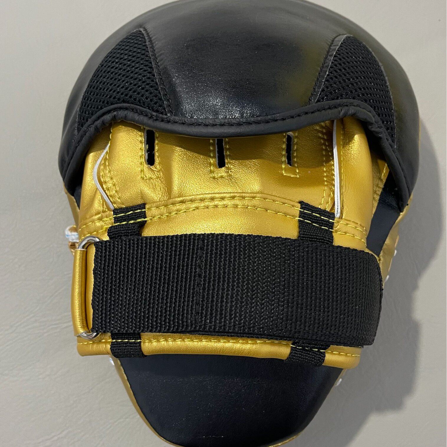 超纤材质MMA护具拳击手靶训练格斗散打弧形靶跆拳道脚靶泰拳专用
