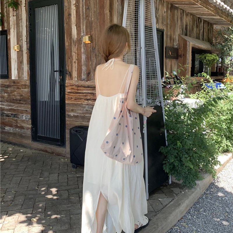 速发法式露背白色游脖吊带度衣裙春夏泰国旅挂三亚海边连假沙滩长