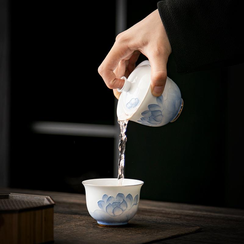 新款直销白瓷手绘茶杯高档手绘荷花主人杯功夫茶具单杯商务送礼礼