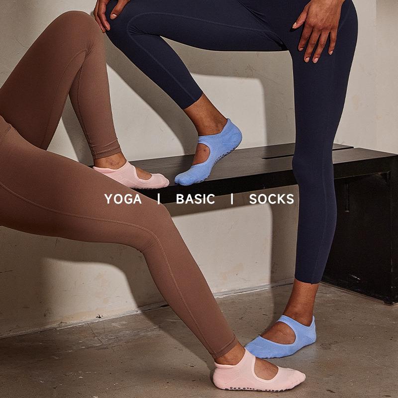 直销新款瑜伽袜女高档无骨毛巾底专业防滑普拉提袜运动点胶挖背地