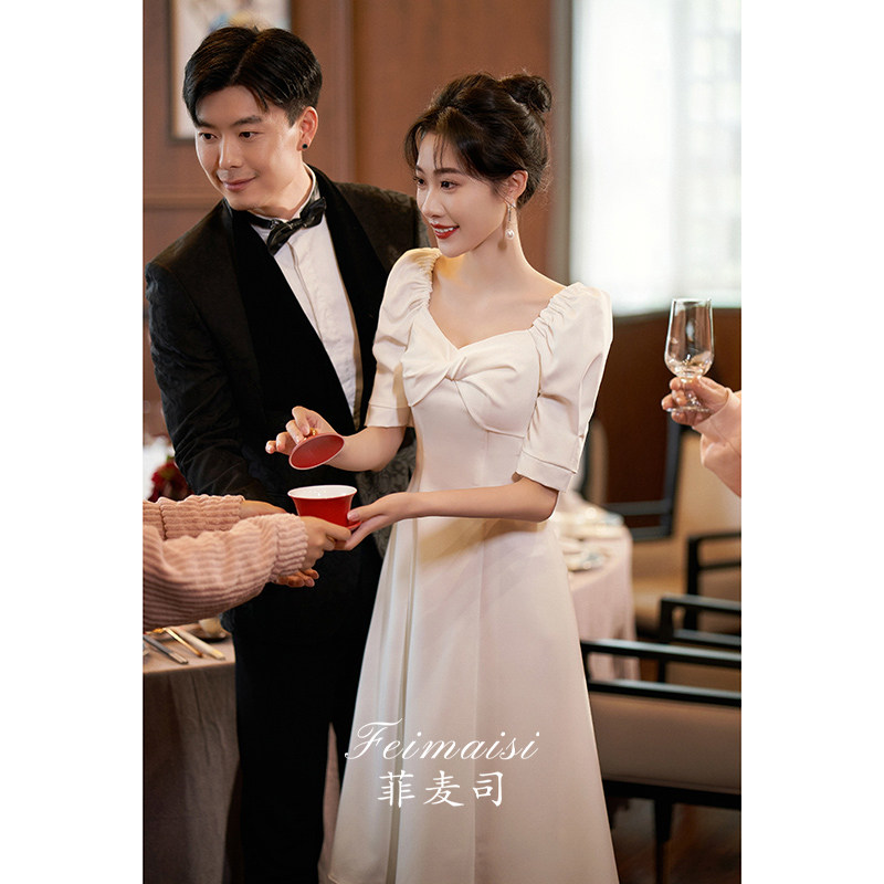 速发白色礼服日常可穿订婚连衣登缎面小蝶结洋装轻礼裙领证裙记蝴