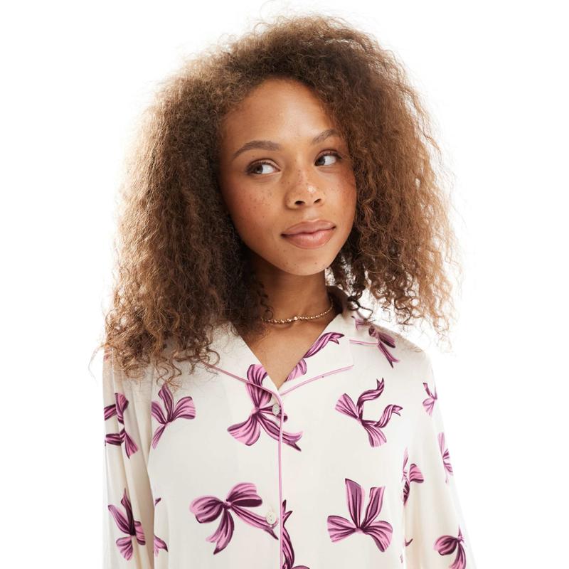 Urban Threads 女士 睡衣 revere 长袖宽腿蝴蝶结印花睡衣套装