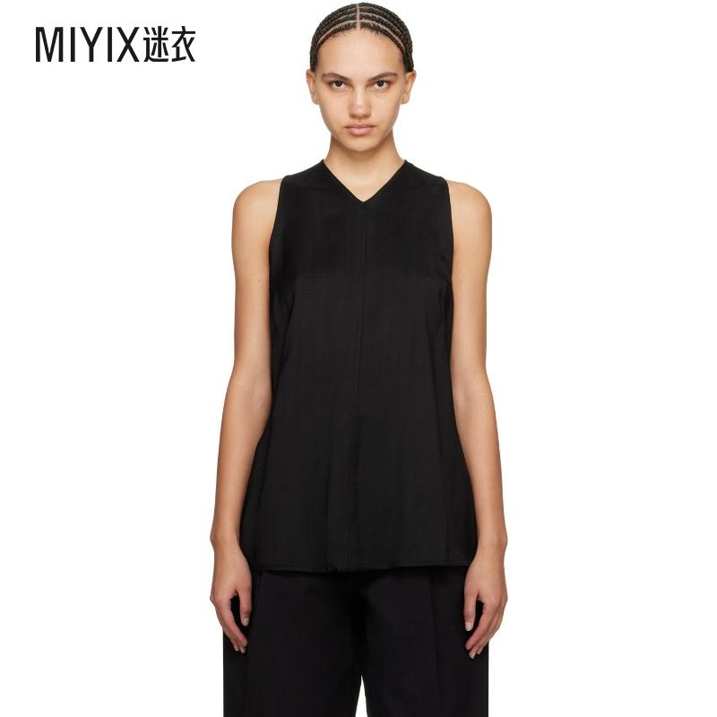 ɫ L Studio Nicholson Ůʿ ɫ Forres  ʱ