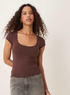 Cotton:on 女士 T恤 Hold me oak 棉质短袖深色