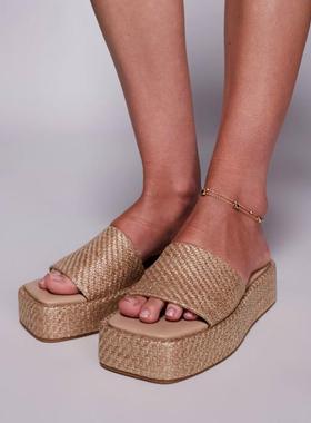 Public Desire 女士 凉鞋 暗色拉菲草编织直入式防水台凉鞋