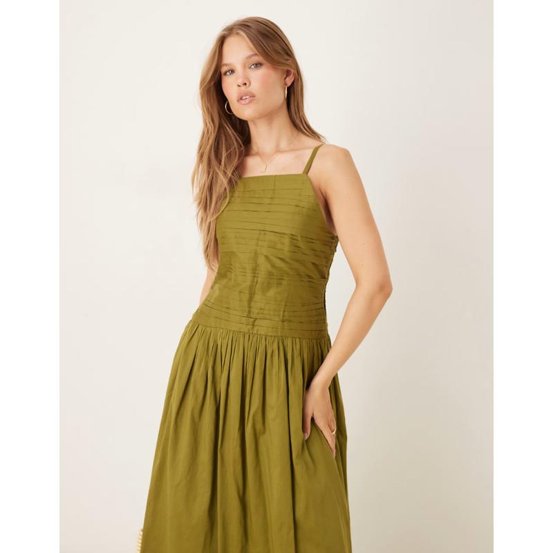 Nobody's Child 女士 中长连衣裙