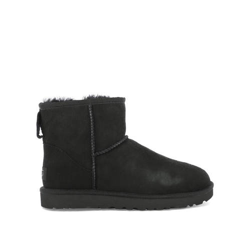 UGG Australia 女士 FW25 短靴 黑色橡胶
