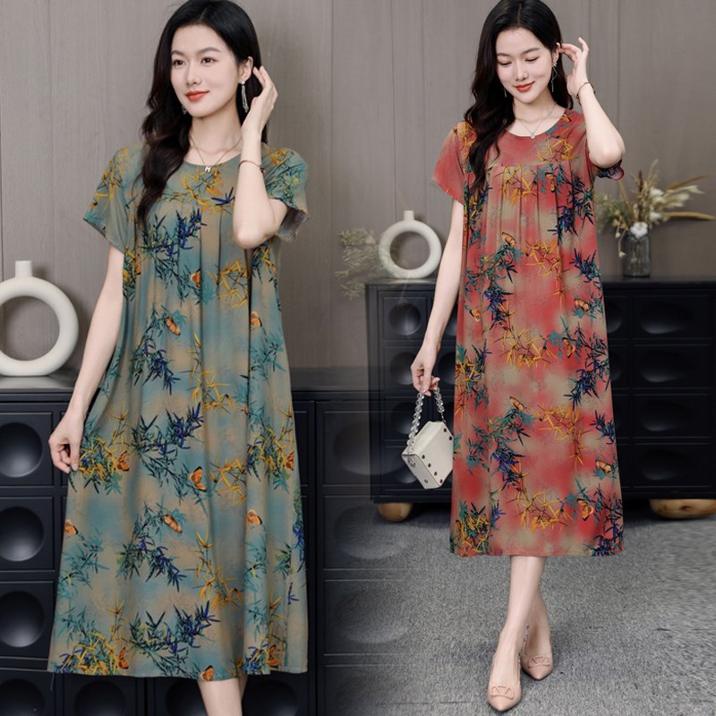 妈妈夏装碎花连衣裙新款圆领洋气宽松大码中老年女装夏季棉绸裙子