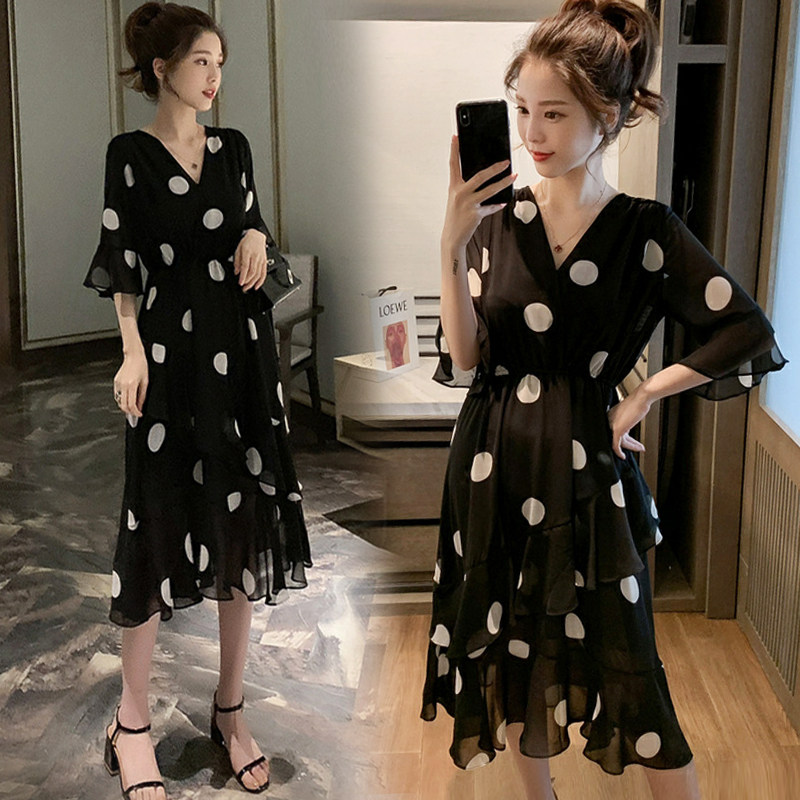 孕妇哺乳衣喂奶衣服期外出时尚秋装夏季波点辣妈雪纺中长款连衣裙