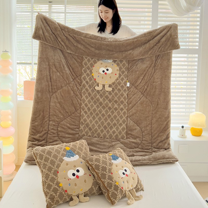 加厚两用长毛绒卡通抱枕被子毯靠垫沙发汽车O午睡枕头多功能被加