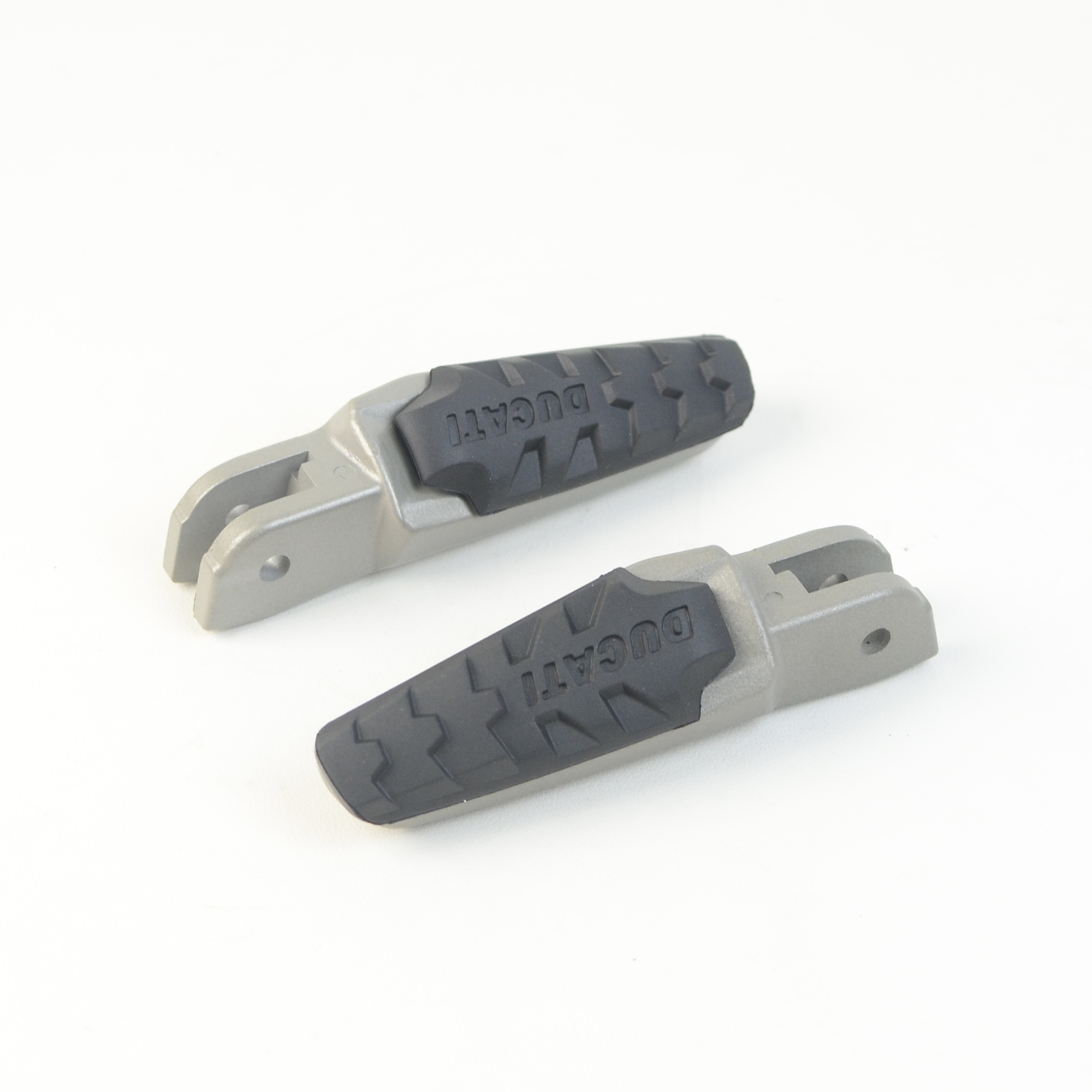 适用于杜卡迪怪兽950怪兽937怪兽821脚踏胶皮脚蹬橡胶垫