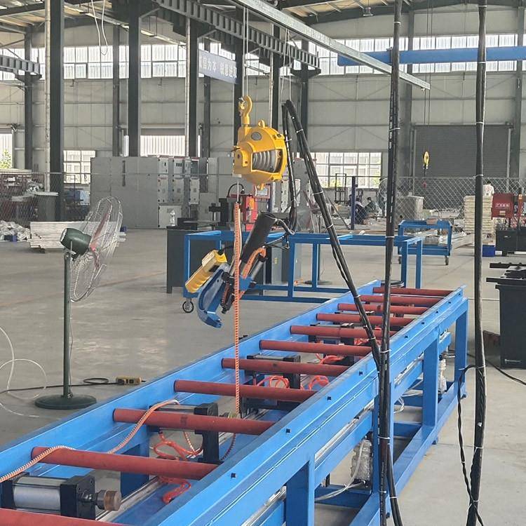 门框门铰链门合页自刺穿铆接机,自穿刺SPR铆钉机铆接设备厂家SPR